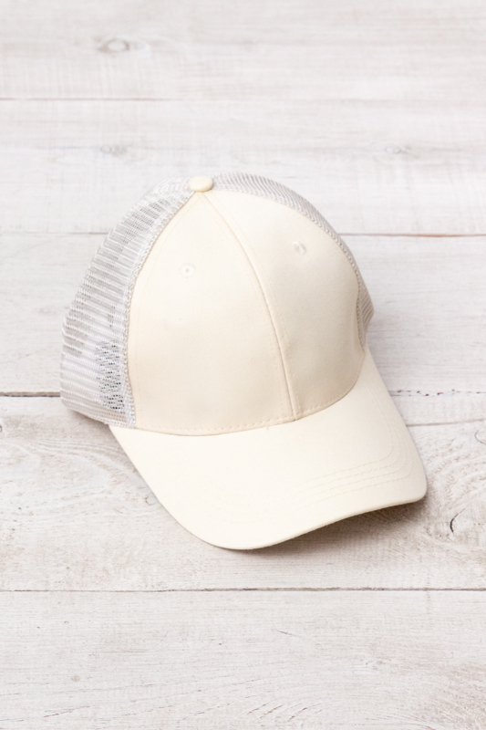 Кепка жіноча